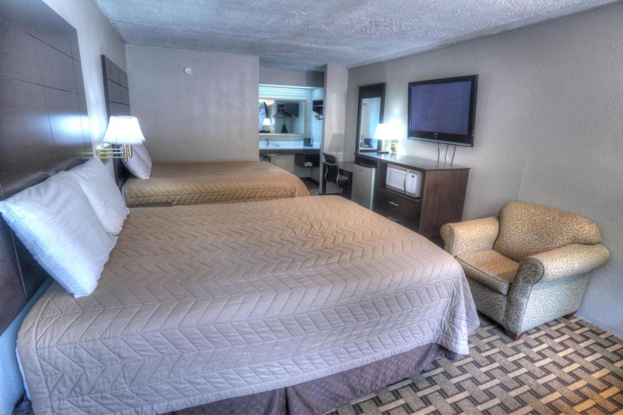 Amerivu Inn & Suites - Helen - Downtown 外观 照片