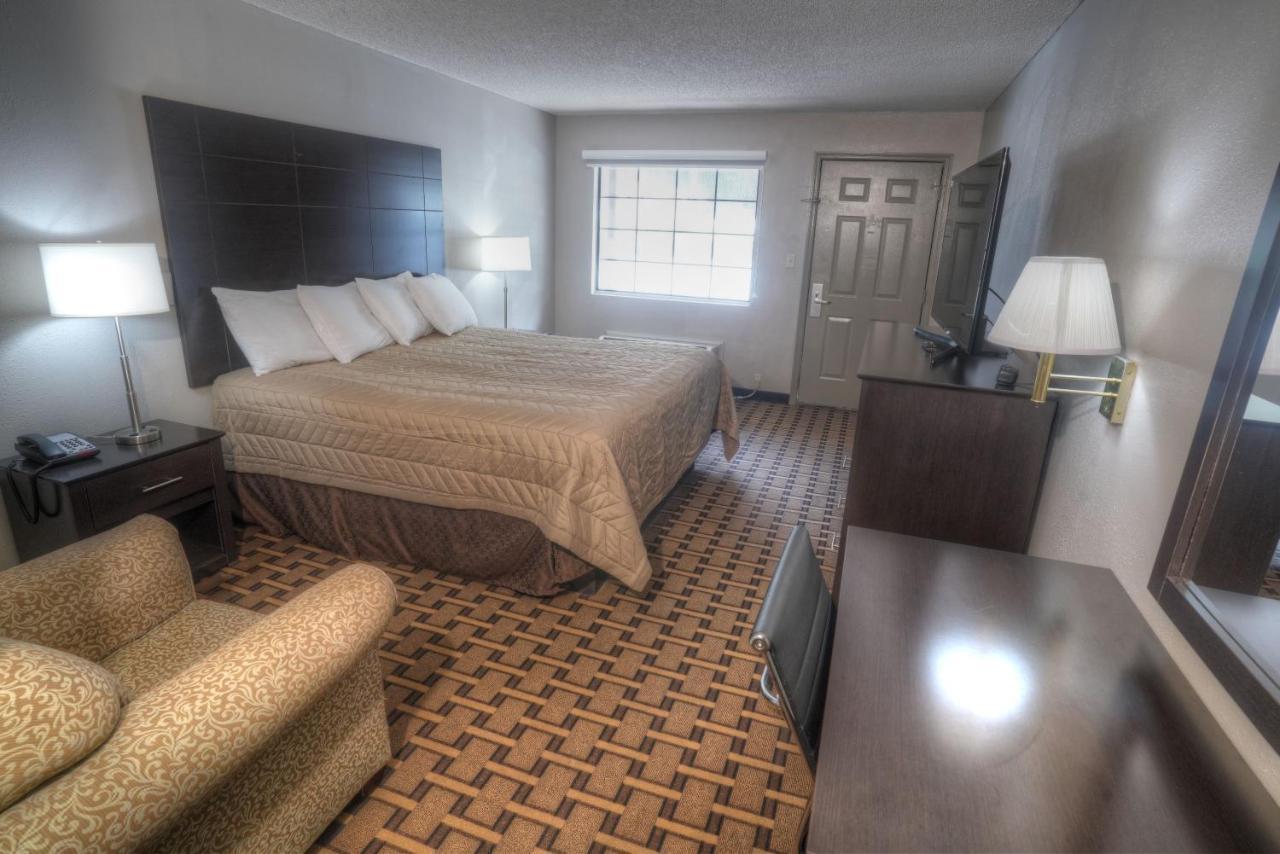 Amerivu Inn & Suites - Helen - Downtown 外观 照片