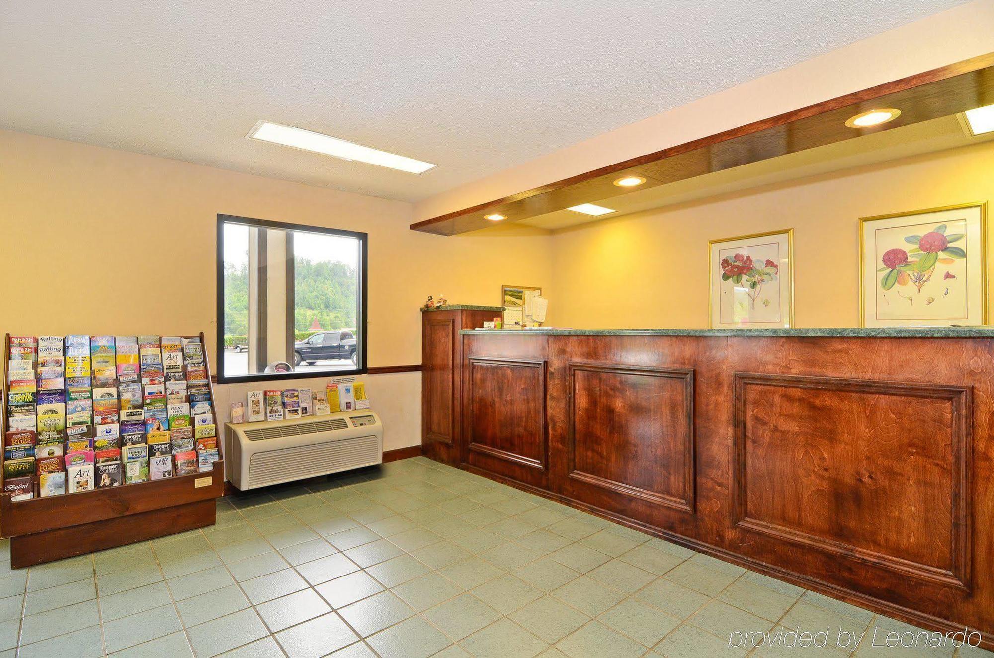 Amerivu Inn & Suites - Helen - Downtown 内观 照片